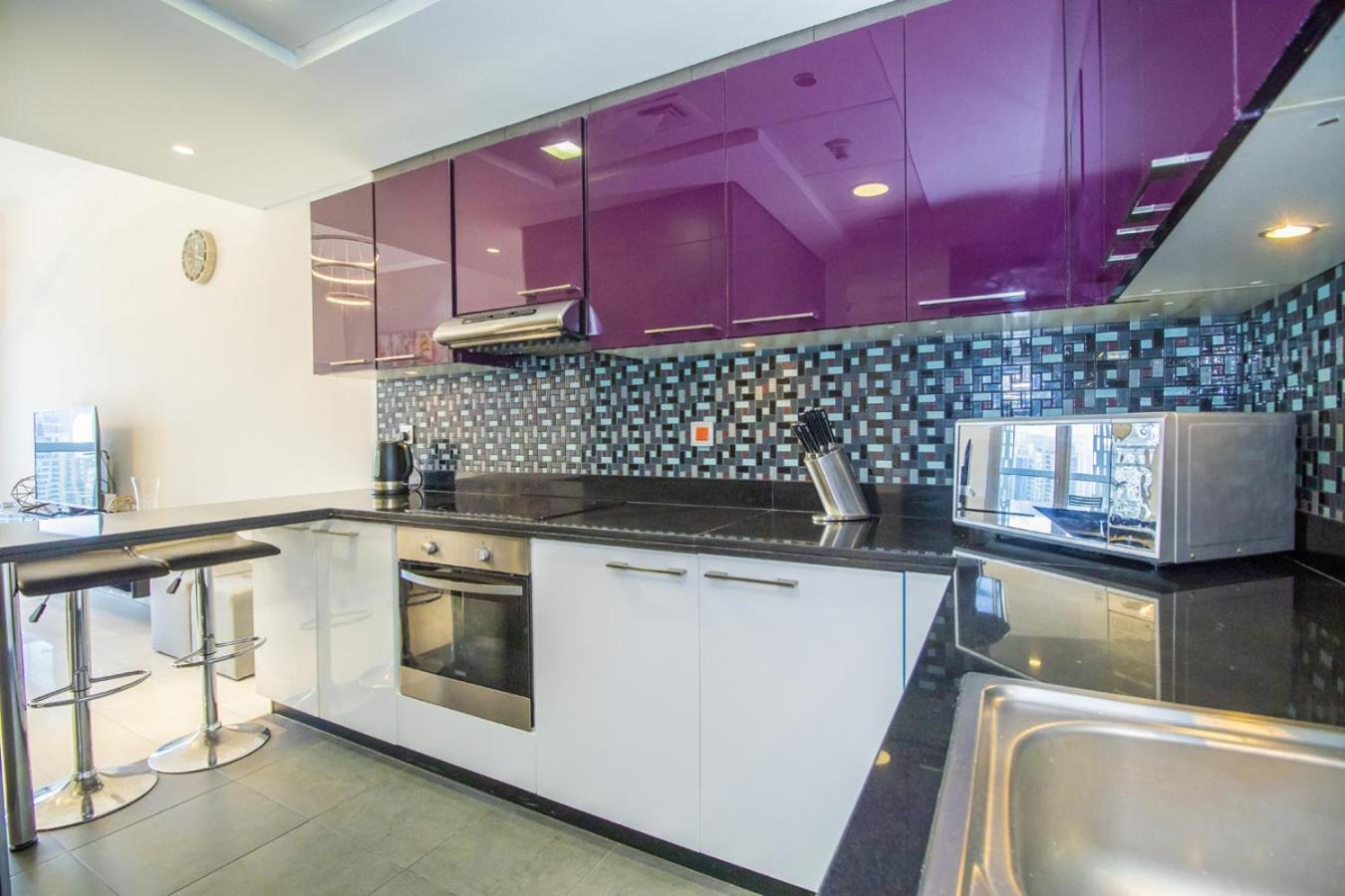 Stunning 1bdr Marina View Close To Jbr Cayan Tower Apartment *